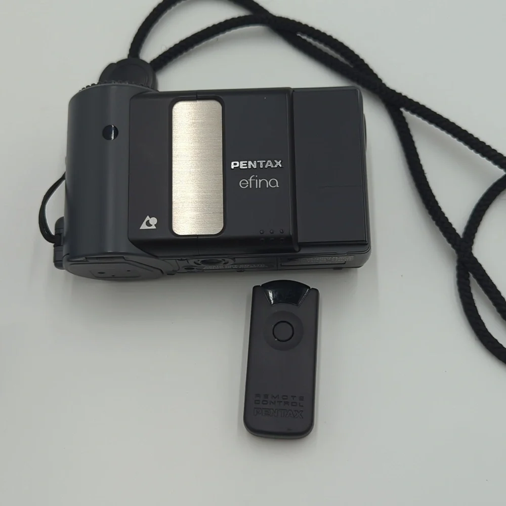 Pentax Efina APS Film Camera Vintage Black Compact Point & Shoot Retro Y2K
